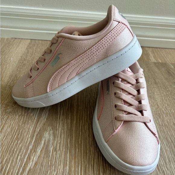 Puma Vicky V2 glitz girls sneakers size 2c NWT - Picture 2 of 6